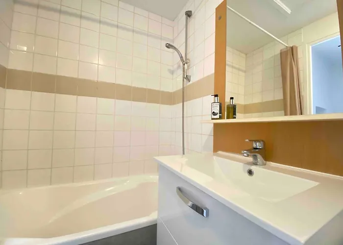 דירה Etoile - Hyper Centre - Calme - Proche Tram